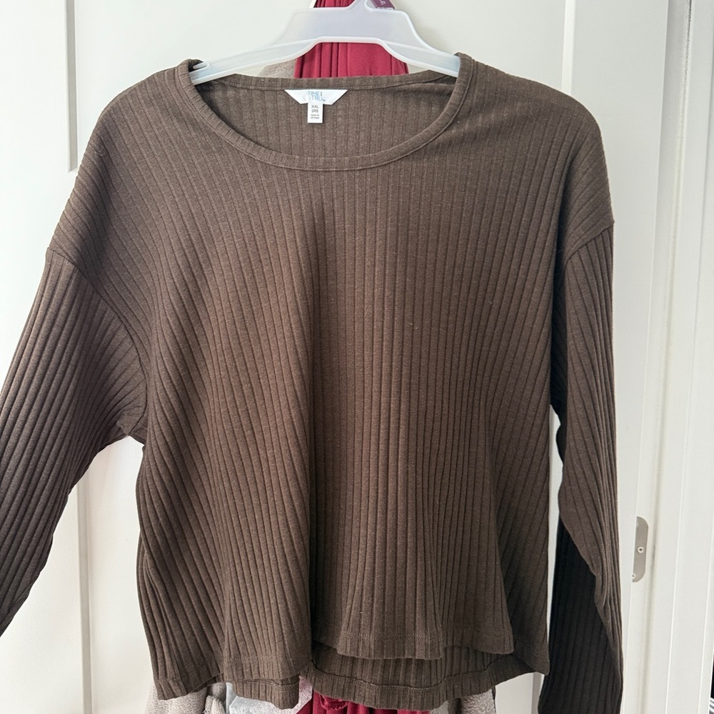 Time and Tru Chocolate Ribbed Top